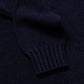 Dunkelblauer Rollkragenpullover aus schottischem 4-Ply Kaschmir on